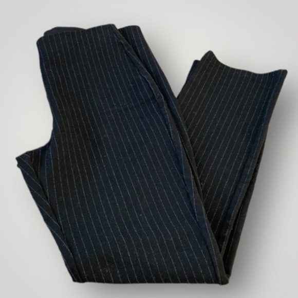 H&M Black Pinstripe Ankle Pant - Picture 2 of 5